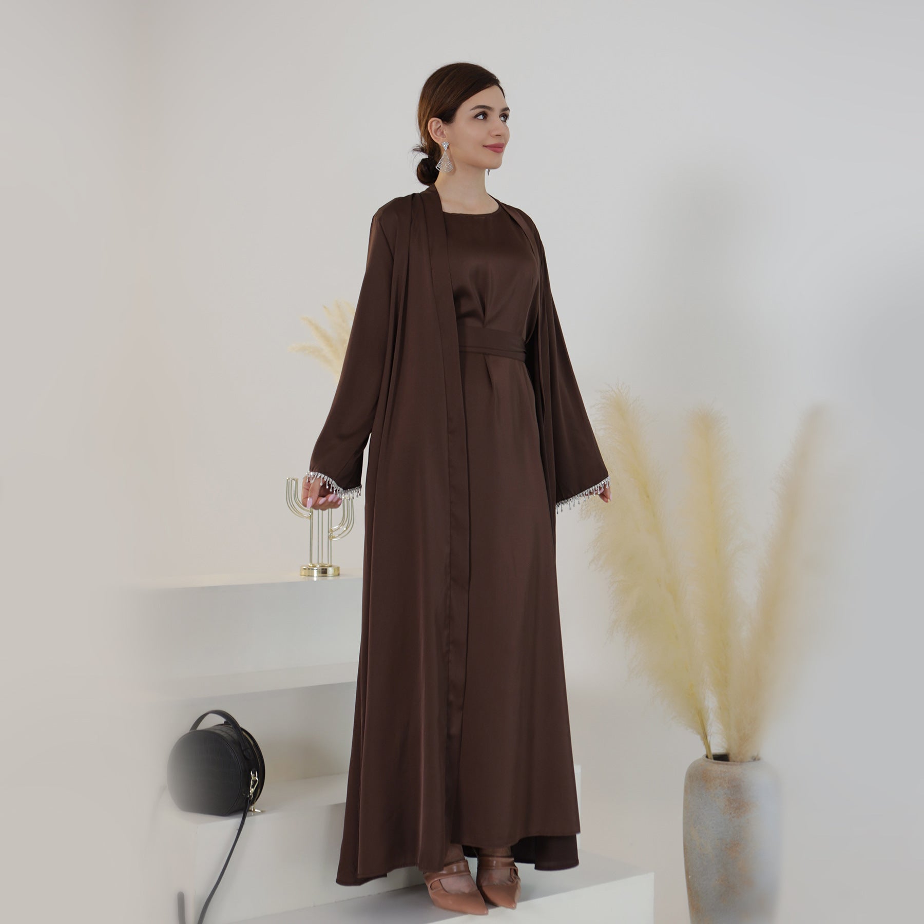 Abaya Luxy Cardigan manche perlées avec sous robe - kanissah Collection Abaya